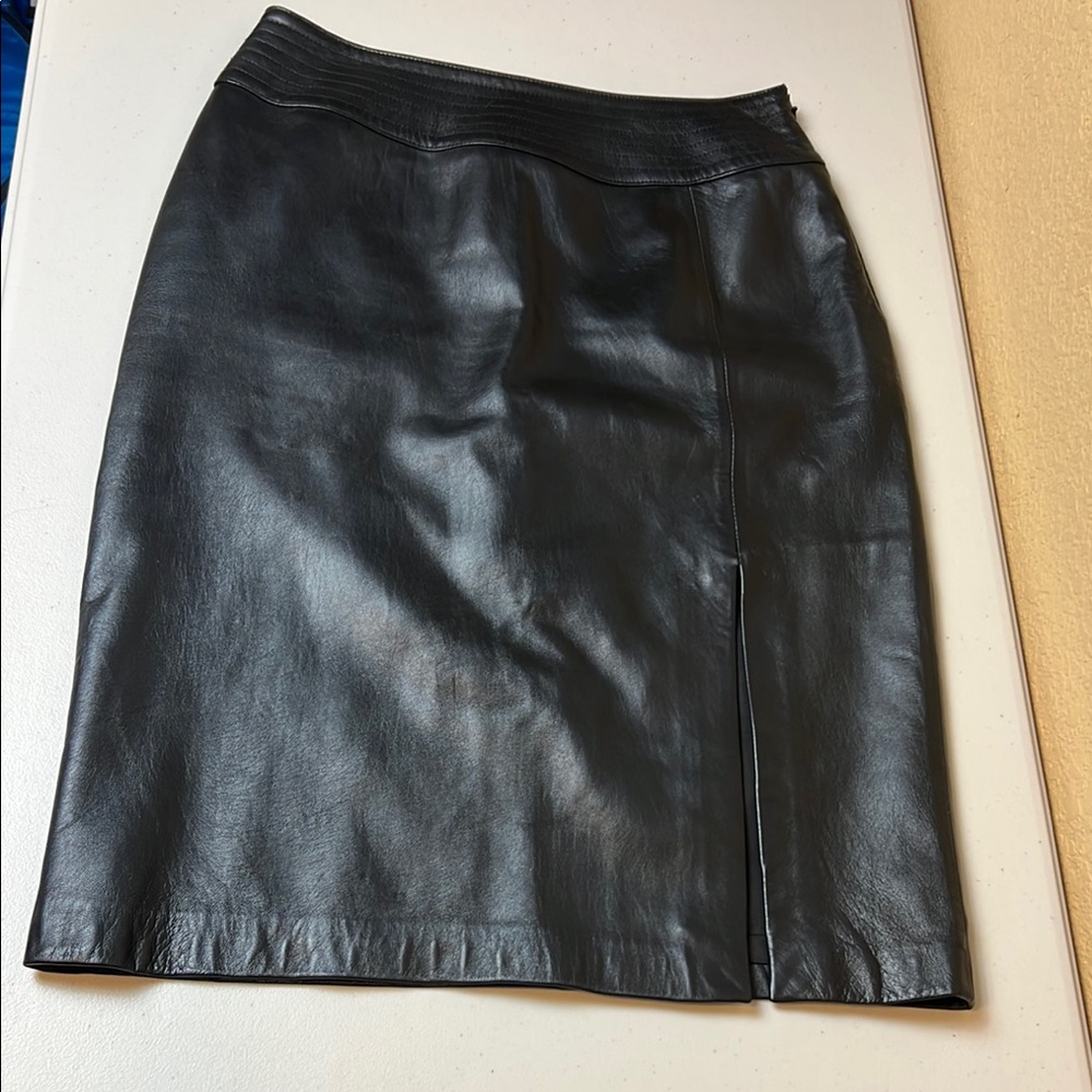 Apostrophe Black Leather Skirt 4